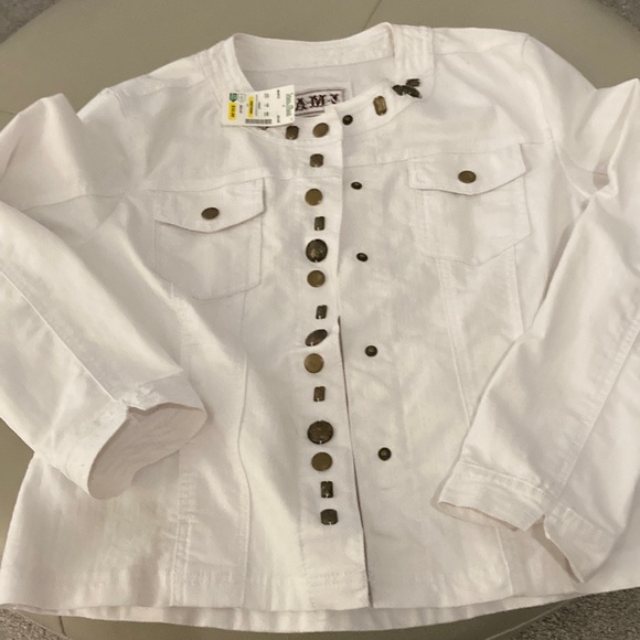 Jean jacket, new, never worn, unique buttons - Picture 1 of 5